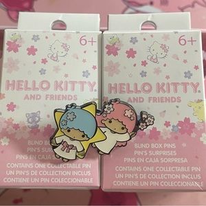 Hello Kitty and Friends Hot Topic BLIND BOX OPENED *Twin Stars*